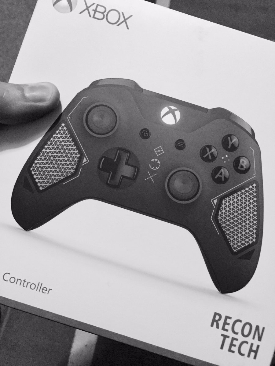 soldiergamer711's tweet photo. Had to be done as it had dropped in price. @Xbox #recontech controller #birthdayboytreat Back to normal service next month. https://t.co/fPN115Jgvf