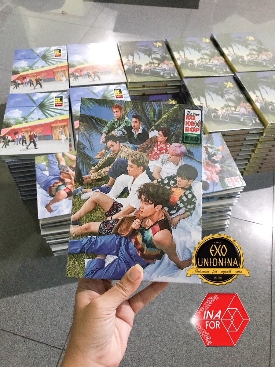 EXOUNIONINA's tweet photo. We sent #EXO #KoKoBop PO1 with #EUIXIFE on July 28, 2017 ๐๐ Please wait patiently for yours! No Resi? Chat our LINE@ https://t.co/t9Wt3Nzg9G