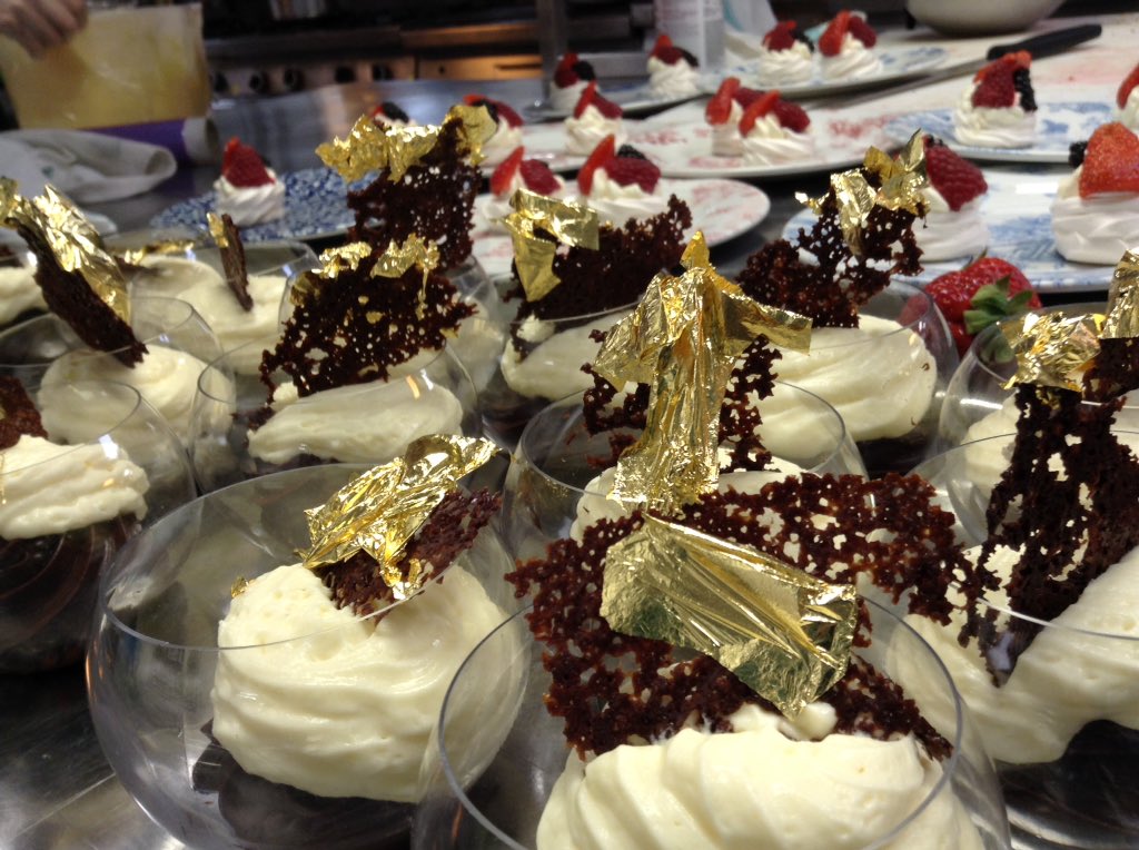 SGrainne's tweet photo. All that glitters is sometimes gold #Glitterati  #LimerickStrand #PastryKitchen @FlavinTom @chefmc @LimerickStrand @claireannmck @ymoulinas https://t.co/o2Fne4lNTs