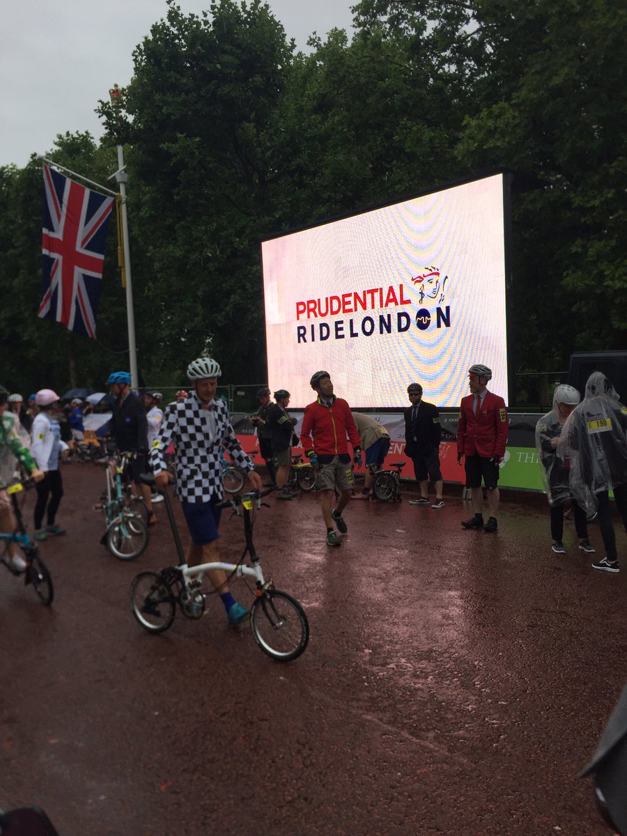BenBowers's tweet photo. Moving for men’s health with @MovemberUK and @BromptonBicycle at the Brompton World Championship Finals #BroMo17 https://t.co/8Y6HitnjFs