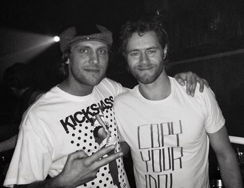 TakeThatFanBase's tweet photo. '_dj_smart_''Memories with @HowardDonald 🤷🏼♂️...#djsmart #menories #superstar #takethat #dj #kempten #fame #tb' https://t.co/D42F57QuRP https://t.co/6YuDOzvusS