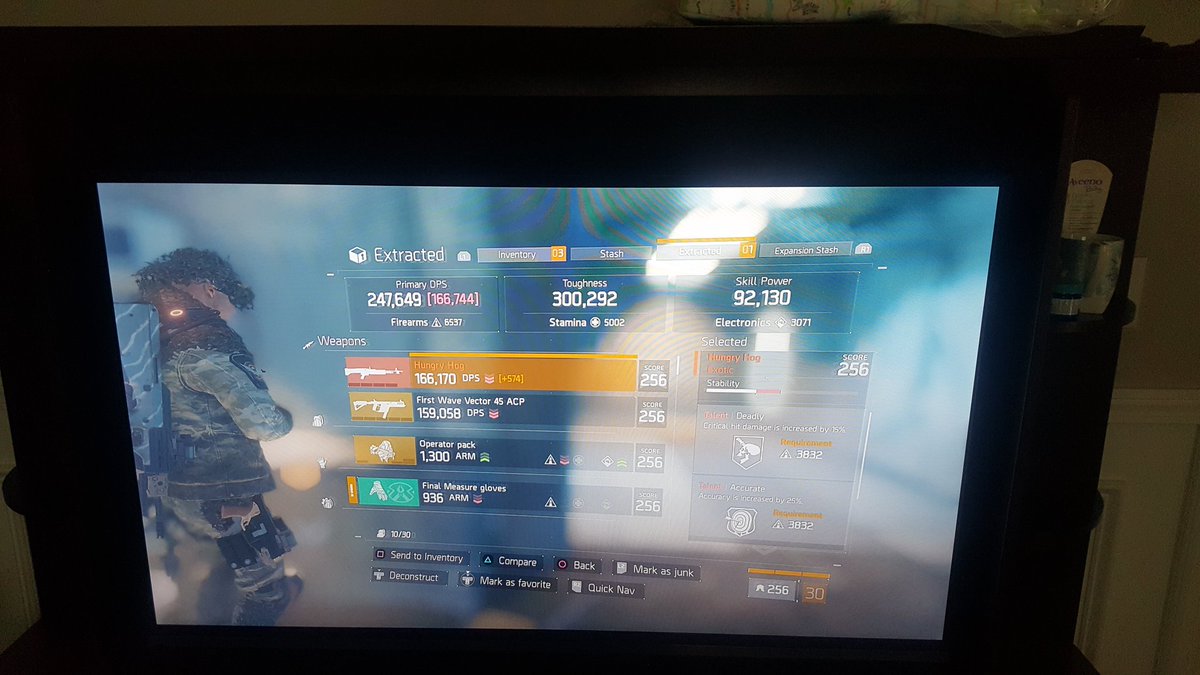 SHDagentAR007's tweet photo. Niiiiice😁 Just extracted from dz2.. got ganked by a 4 man rogue squad a while back for a HH, this one made up for it😎👌 #Thedivision #dzlife https://t.co/qWMlpZ5X93