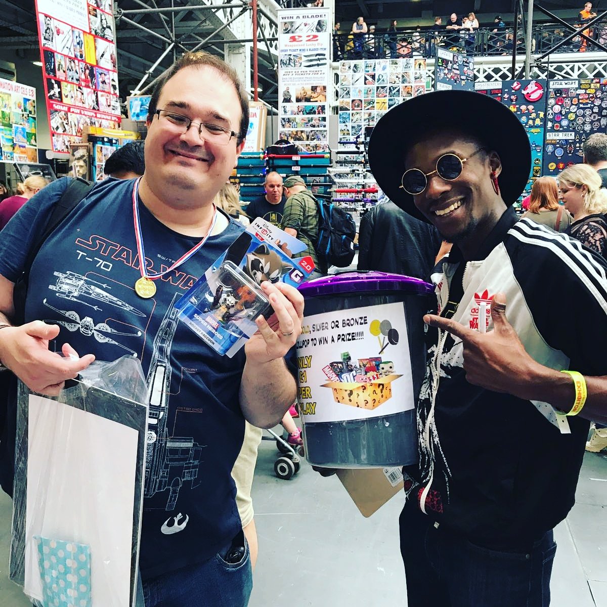LO7collectibles's tweet photo. The winners are rolling up!!! #LFCC2017 #LondonFilmAndComicCon #LuckyDip #FullOfWin #DoWhatYouLove #PopNFloss #TheLeagueOfSeven #LO7 https://t.co/iV3yjYp0Gy