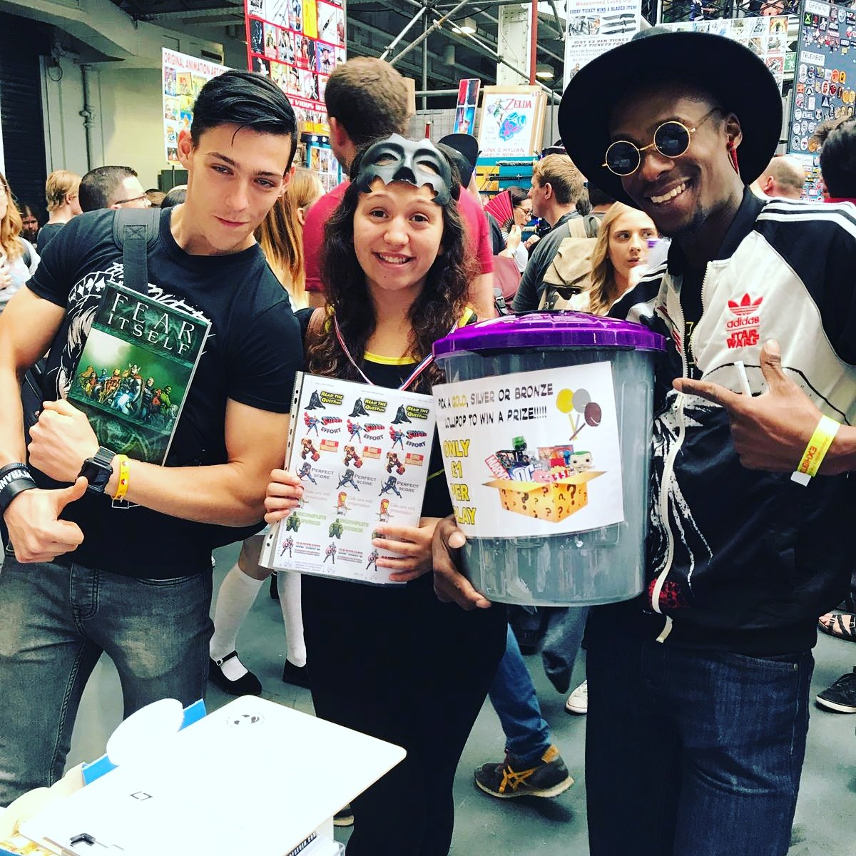 LO7collectibles's tweet photo. The winners are rolling up!!! #LFCC2017 #LondonFilmAndComicCon #LuckyDip #FullOfWin #DoWhatYouLove #PopNFloss #TheLeagueOfSeven #LO7 https://t.co/iV3yjYp0Gy