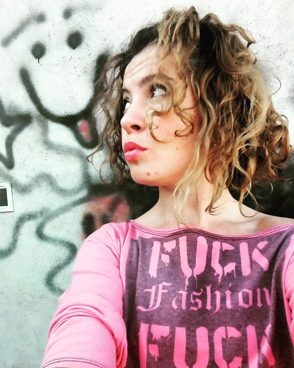 PiccottoMarce's tweet photo. #fuckfashion https://t.co/7UfAOTaXKv