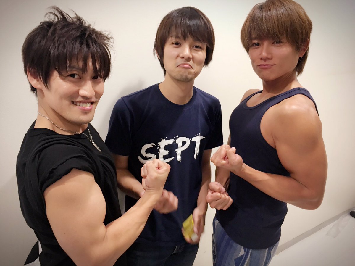Chika 宮本親臣 Pa Twitter 最終稽古にて この図 笑 撮りたかったのはオレだけども 想像どおり過ぎて ョw 何も言えねぇ タイヨーさん 杉浦太陽 の筋肉と にいやん 杉浦タカオ の顔に注目 ってちゃうがな 精一杯板の上に生きます Ep 2 Chika 宮本親臣 Pa Twitter 最終稽古にて この図 笑 撮りたかったのはオレだけども 想像どおり過ぎて ョw 何も言えねぇ タイヨーさん 杉浦太陽 の筋肉と にいやん 杉浦タカオ の顔に注目 ってちゃうがな 精一杯板の上に生きます Ep 2