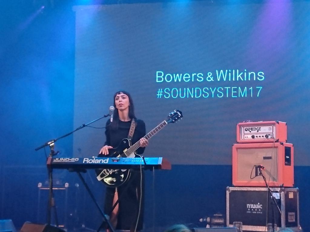 QuietManDave's tweet photo. Loving the beautiful music of @ofeliadorme @WOMADfestival #soundsystem17 https://t.co/KmwrdG6nXu