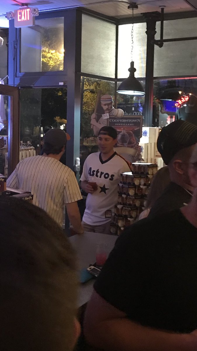 76pack's tweet photo. First #StroBros sighting of Hall of Fame weekend. Cooperstown, it turns out, rocks pretty hard https://t.co/w5HIbYKYy0