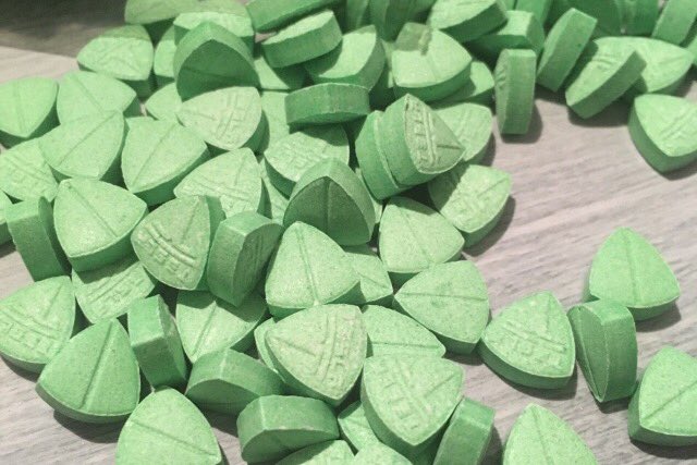 The Loop on Twitter: "*Alert* v high strength green Teslas tested on site  @KendalCalling 220+mg MDMA. Take care &amp; seek medical help if at all  ill. #TimeToTest https://t.co/hG9qjUw6XX" / Twitter
