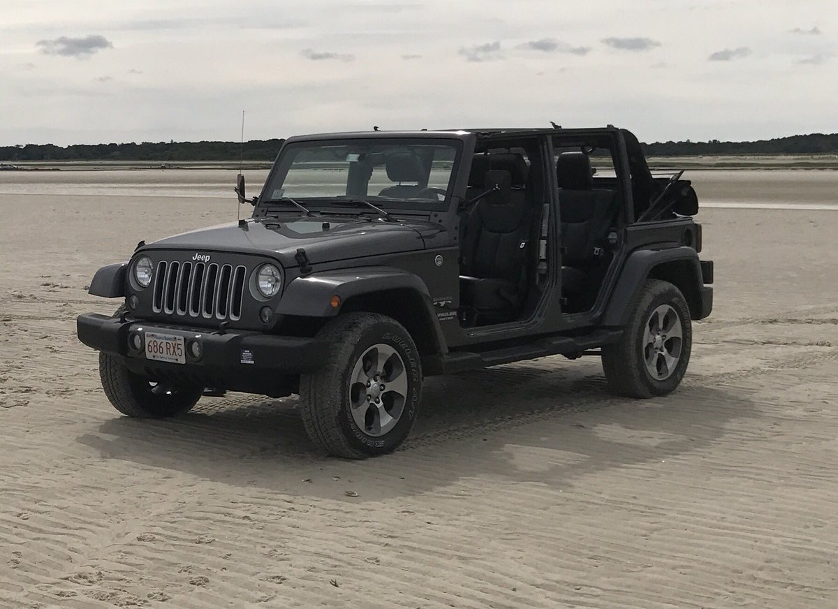 Tgull3's tweet photo. @Jeep Beach Buggy! https://t.co/cEXohKHx8O