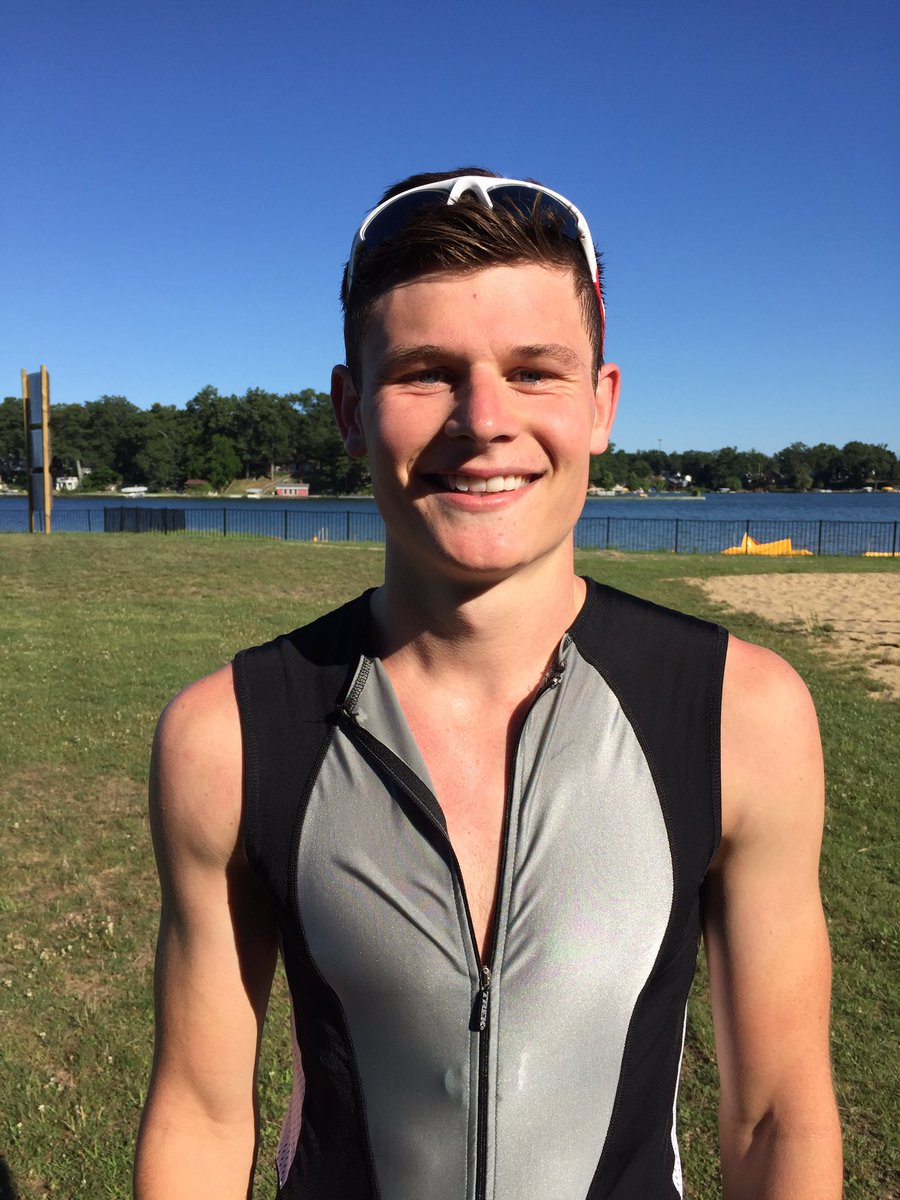NickJBuckley's tweet photo. .@bubbarunner24 is overall winner at 2017 Cereal City Triathlon (1:00.07) https://t.co/CAH1LTnNra