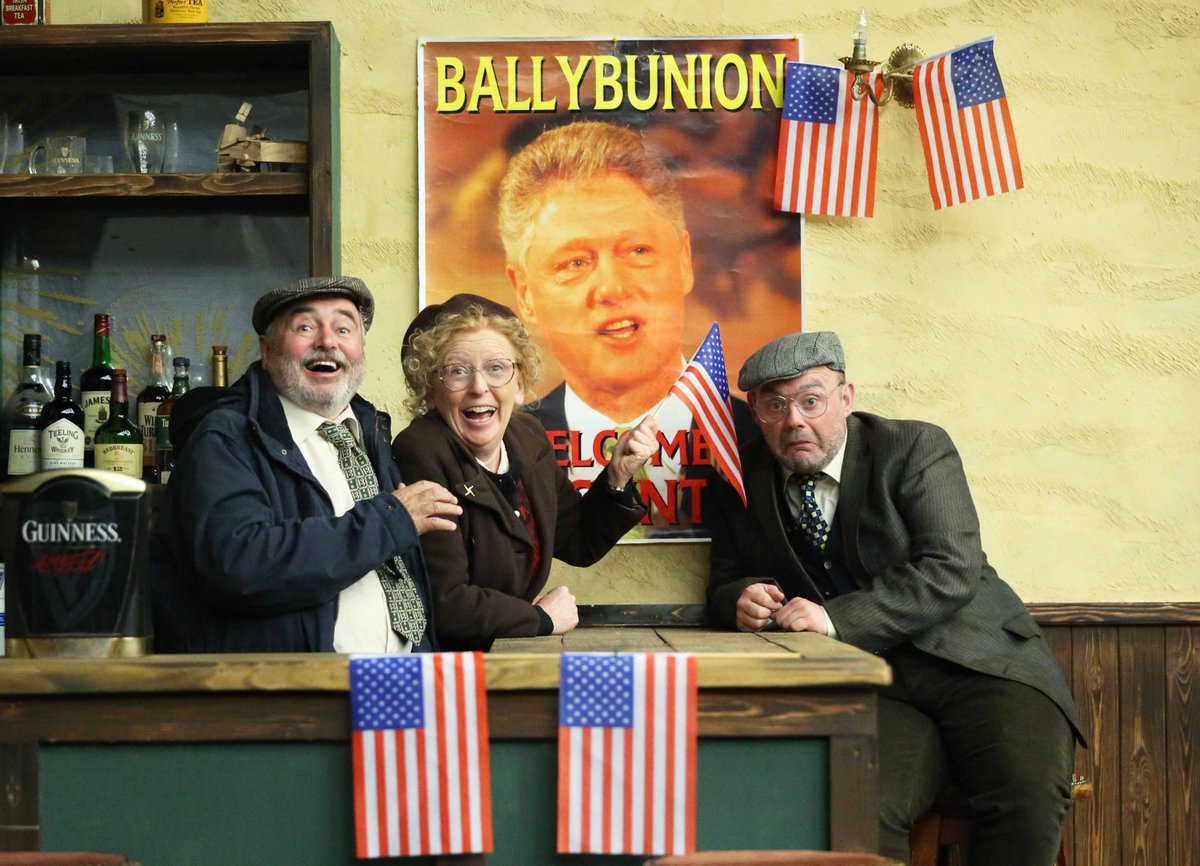 VerdantProduct1's tweet photo. #AStatueforBillClinton now running at @OReillyTheatre #Dublin with #JohnOlohan #JoanSheehy #BrendanHickey #KerryinDublin😎 https://t.co/hwYwDaIPmK
