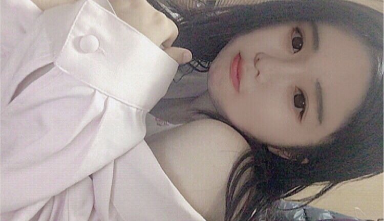 O7X87d's tweet photo. @yumin_73 合成ではありません。
フィルター加工はしました。
明るさとかは調節しました。
誤解を招く加工の仕方をして
すいません、でも合成では無いです
フィルター加工前のセルカです、、 https://t.co/1gkI3YpkQy
