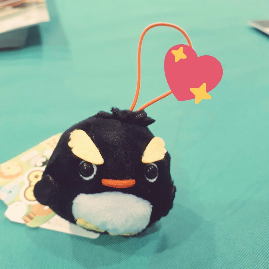 SystemErrorKaye's tweet photo. Got myself a cheeky wee mascot for the weekend #grumpypenguin https://t.co/arREV5vWou