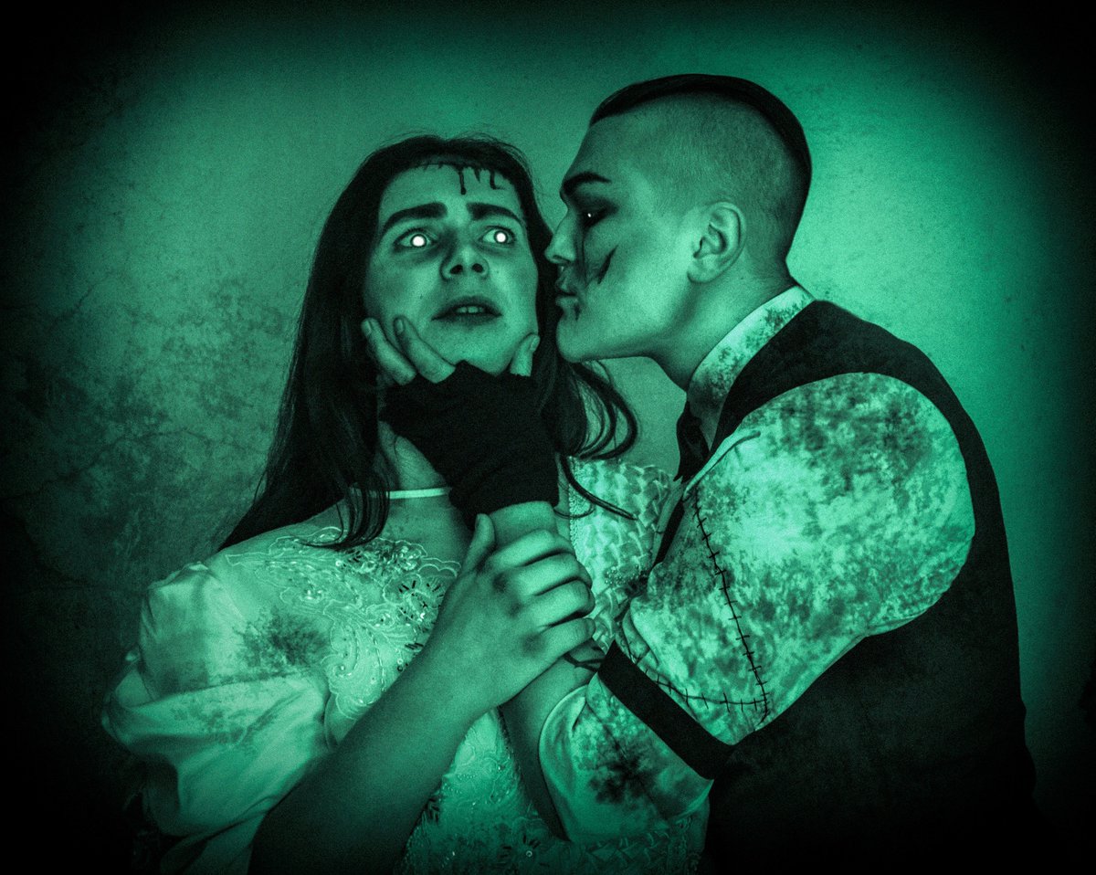 natalie_walst's tweet photo. Eddie Gluskin cosplay (Outlast). @TheRedBarrels 
Photographer: @Fox_Killer_ph #Outlast #Outlastcosplay #EddieGluskin #WaylonPark https://t.co/B5SMjygprP