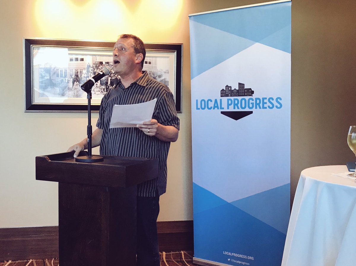 udiofer_'s tweet image. .@bradlander welcoming folks to 5 year anniversary celebration of @LocalProgress. Love being at #LocalProgress17. The resistance is local!