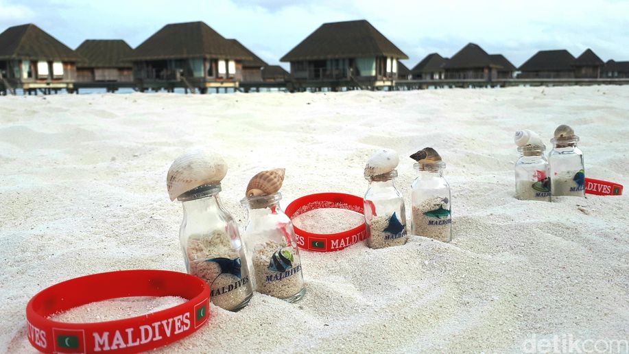 detikcom's tweet photo. Oleh-oleh Asli Maldives yang Konon Bisa Bikin Kamu ke Maldives https://t.co/aGDeRzL5rq via @detiktravel https://t.co/t98lJMOQyk