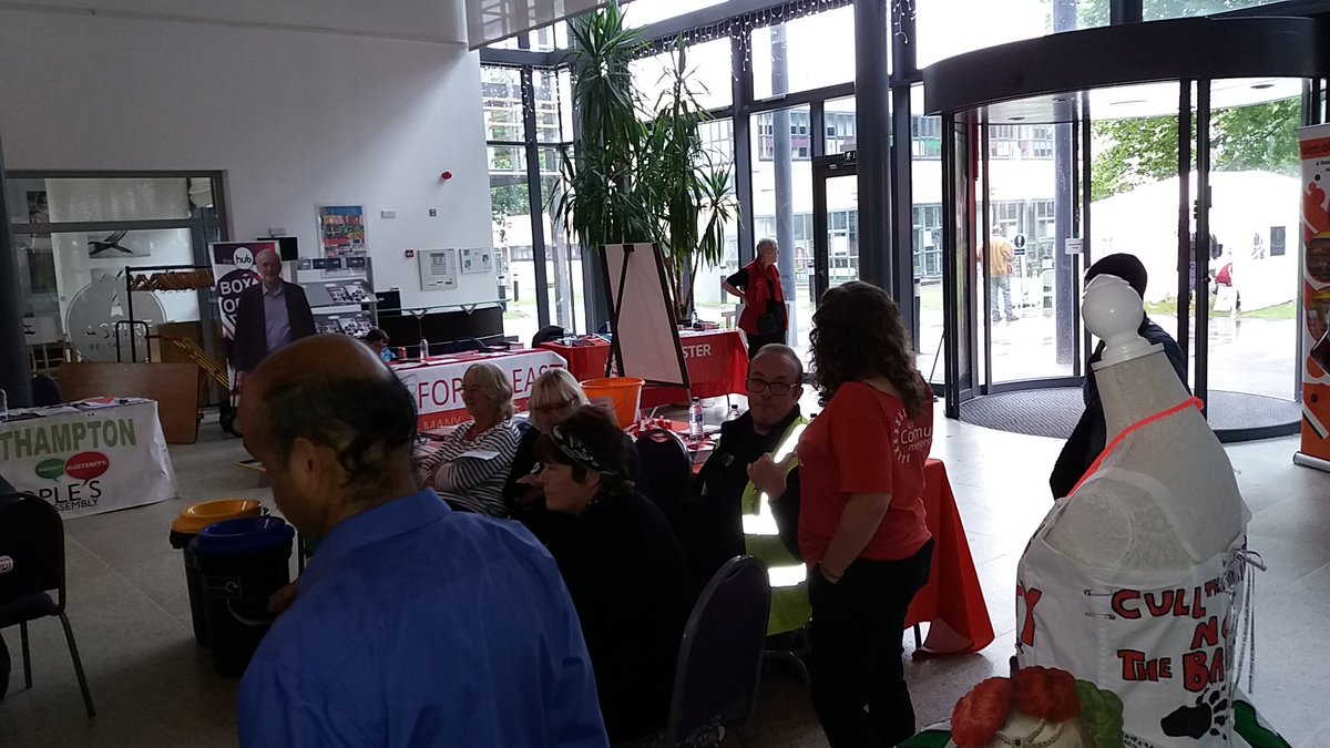 community001500's tweet photo. Fantastic turn out at LeftFest Music &amp; Socialism all in one!  😎 @Unite_Community Thank you for inviting us down. ✊ https://t.co/Se8DW8IEAS