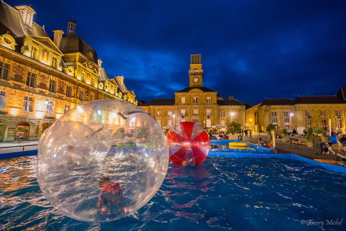 thierrymic's tweet photo. @PlageDucale nocturne à #charlevillemezieres #ardennes https://t.co/mVWWObVwMW