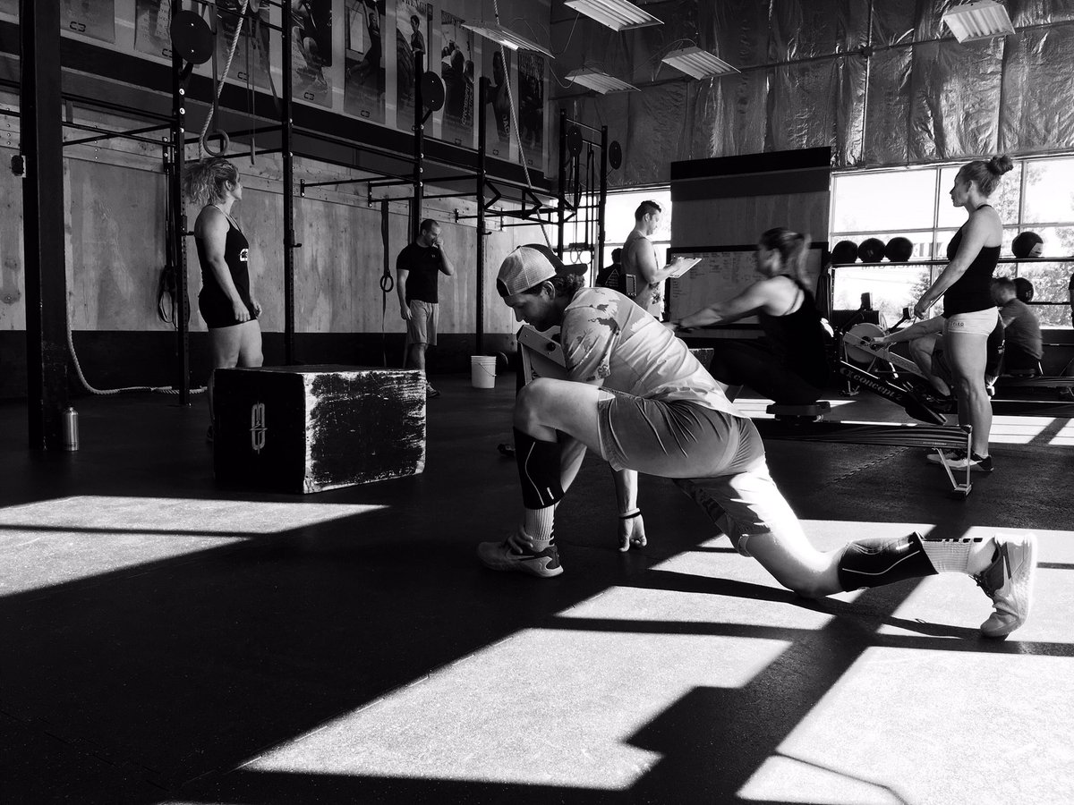 Andrea_Dion's tweet photo. They workout, I take pictures @BiometricsSC #InHouseCompetition #Fredericton #SaturdayMotivation https://t.co/8Hgtev3g75