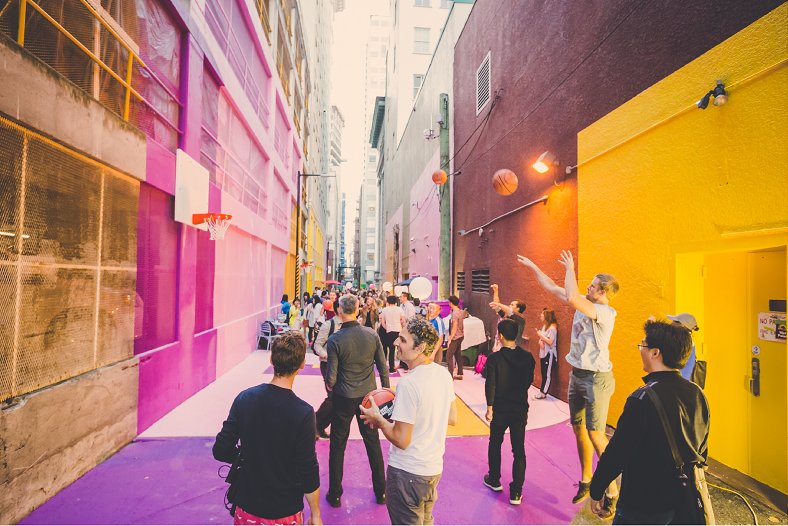 Today: Public Disco to reimagine downtown back street Alley Oop with a big pop-up party ow.ly/g4Ld30e0gsm #Vancouver