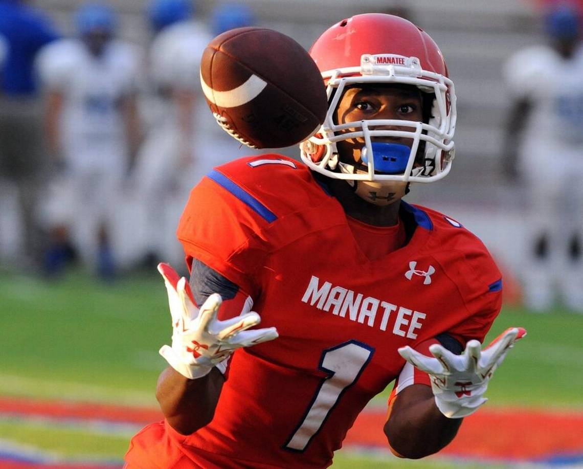 It took a bit longer than he originally hoped, but <a href="/ManateeFB/">Manatee Football</a>'s <a href="/ElamarDaGreat/">✨Tarique Milton✨</a> is finally enrolled at Iowa State. bradenton.com/sports/article…