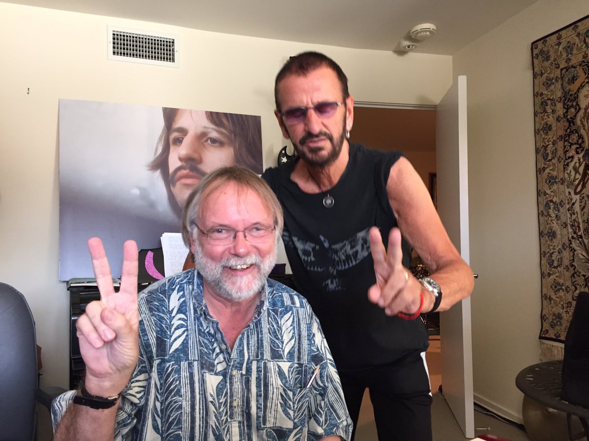espofootball's tweet photo. #OTD Jul29,2016 #RingoStarr having a great day in the studio with Mr. piano man #JimCox. @ringostarrmusic some peace and love 😎✌️🌟💖😇🎵 https://t.co/CisXVMJwcp