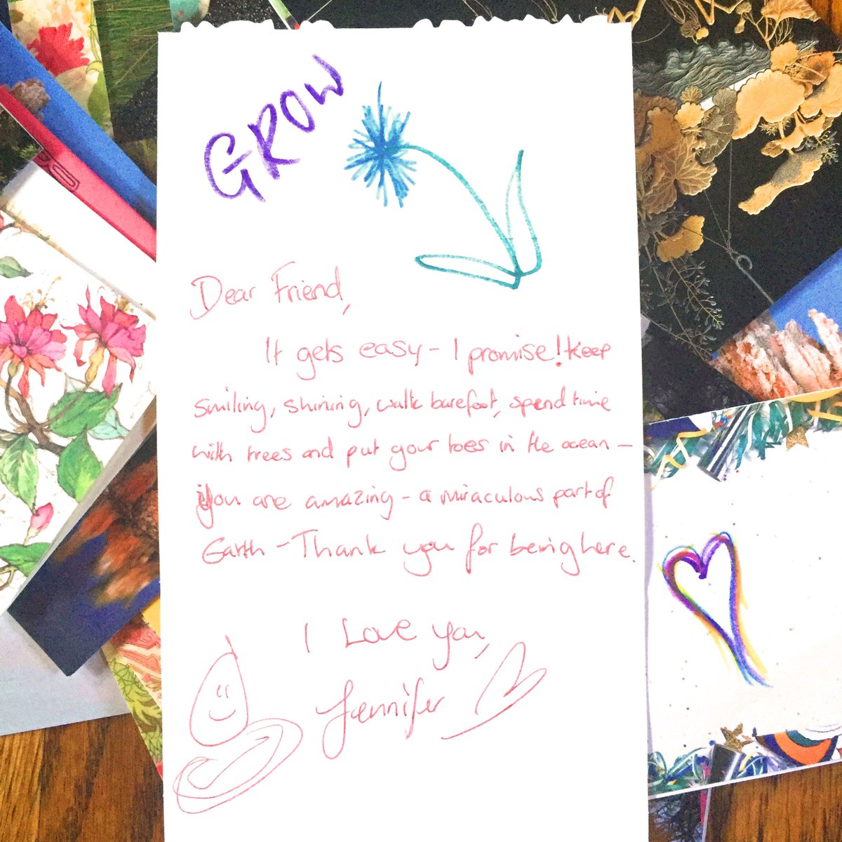HopeNAnEnvelope's tweet photo. “Keep smiling, shining, walk barefoot, spend time with trees, and put your toes in the ocean! Thank you for being here.” #HopeInAnEnvelope https://t.co/2nITNxfPxA