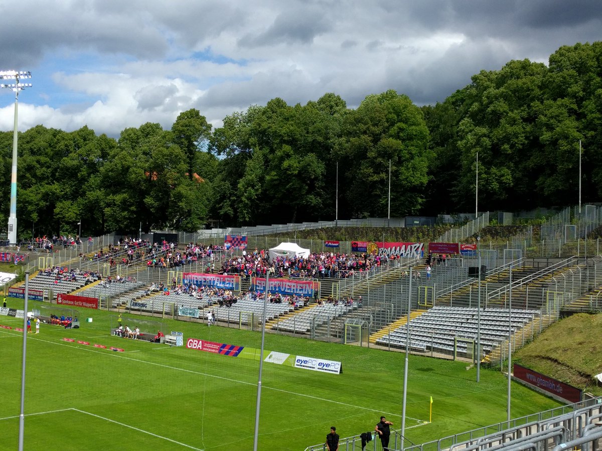 ElCobra's tweet photo. Stadion am Zoo. #wsvbsc https://t.co/W3jKwiNKEd