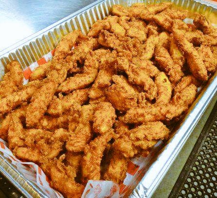 F_NChicken's tweet photo. 'nuff said. #FullMess 100 pieces #realchicken #realfast #realgoode https://t.co/dFeUBM2fUh