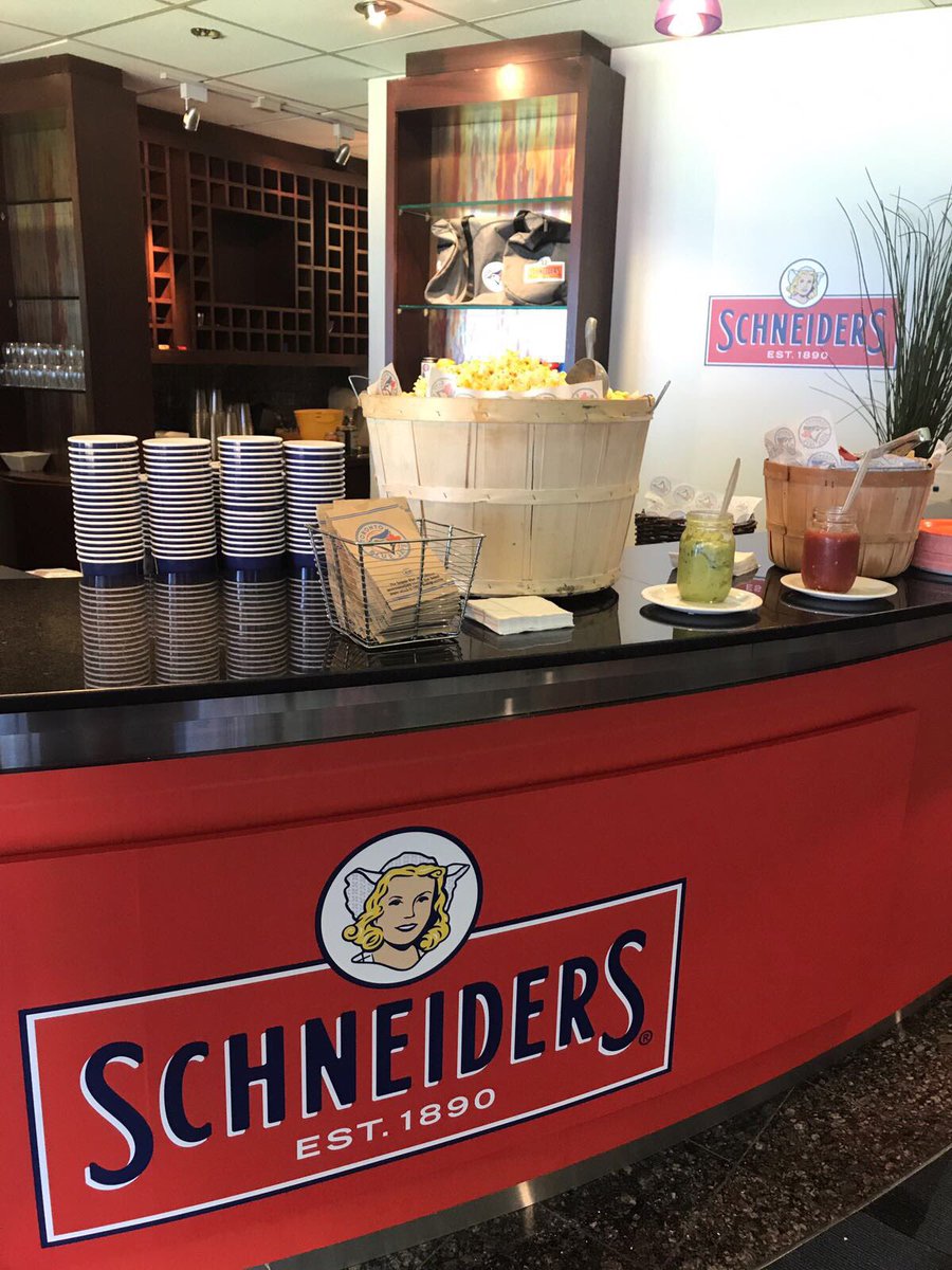 Schneiders's tweet photo. The @Schneiders #BlueJaysVIPContest suite is ready for our winners! #OfficialHotDogOfTheBlueJays https://t.co/LCtvL0hcq3