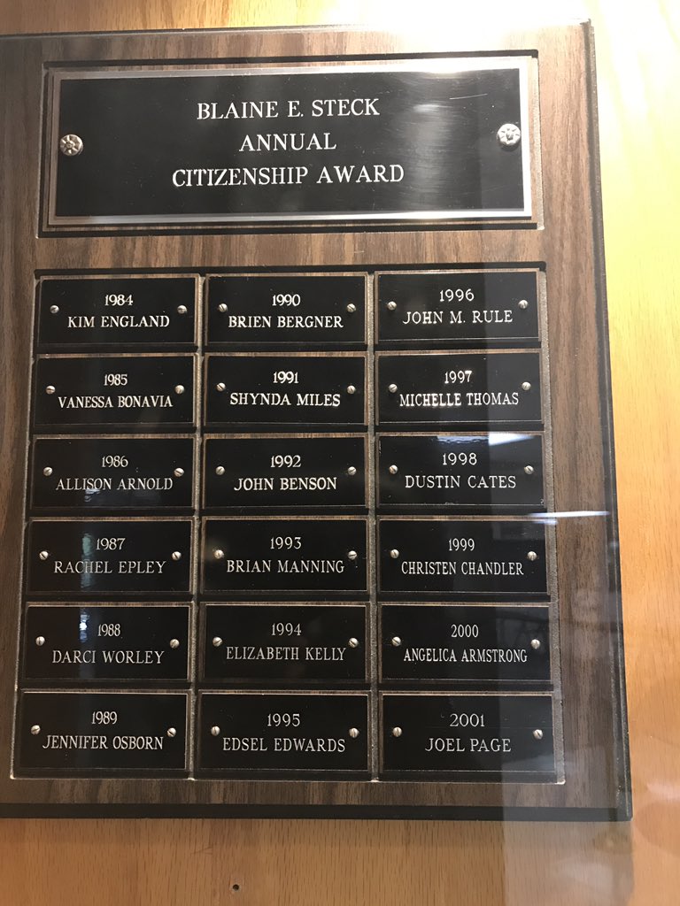 inailedwards's tweet photo. At my old High School and look what I found. Glad to see I made my mark and giving back to my district. @RuskinHigh @HMSANTAFE @HMC1MeYouUs https://t.co/qnoMYNPiIM