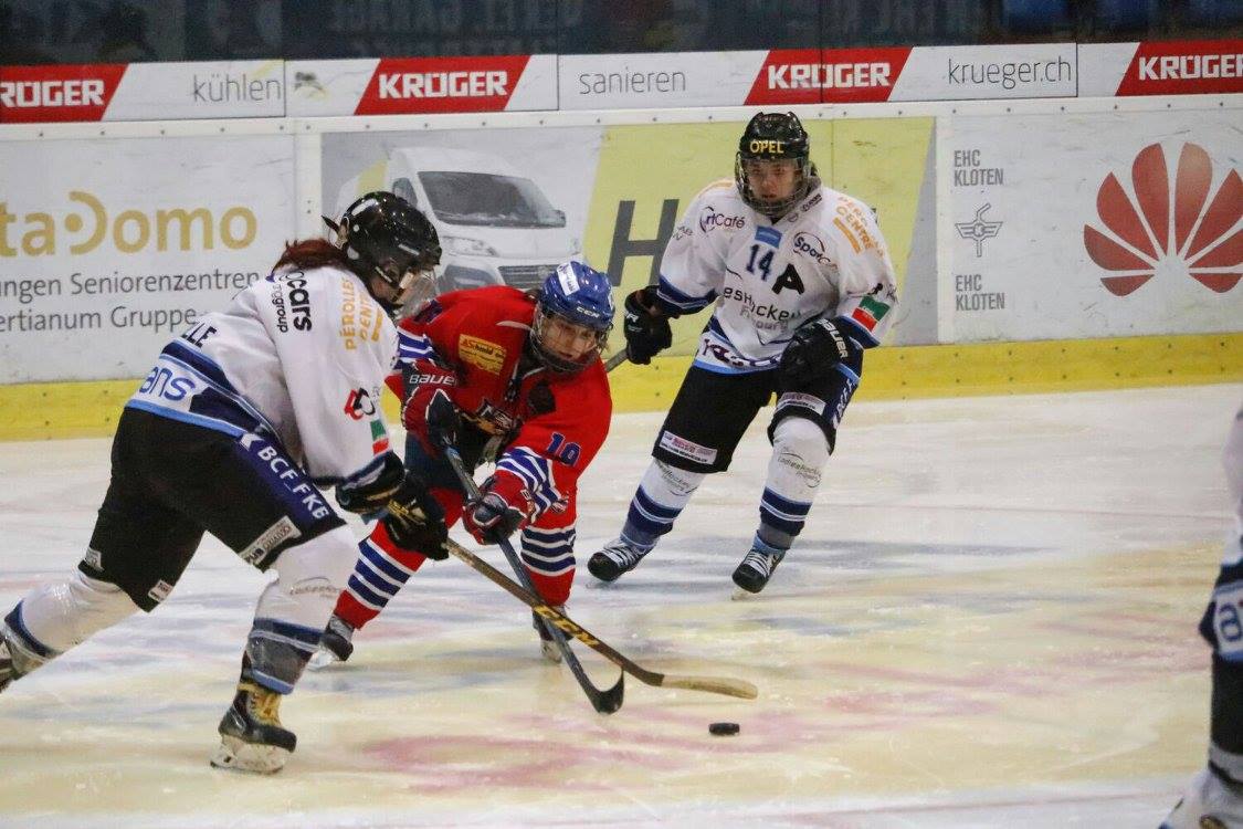 SwissHockeyGirl's tweet photo. #BassiLadies Vorbereitungsspiele: 
Sa. 12.8. / 20:30 Uhr Huttwil / gegen Langenthal @seit1946 
Mehr unter: https://t.co/1ZuJcEDCs6 https://t.co/vzoUpEaA2A
