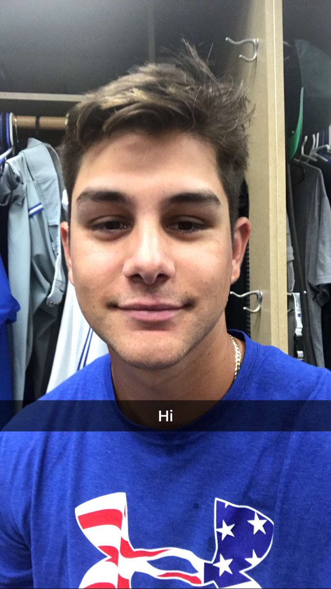EmilySimons7's tweet photo. Can't wait to see this cutie in t-minus 4 days 😍😍😍 @Totes_Magotes20 https://t.co/r2TIgVA10O
