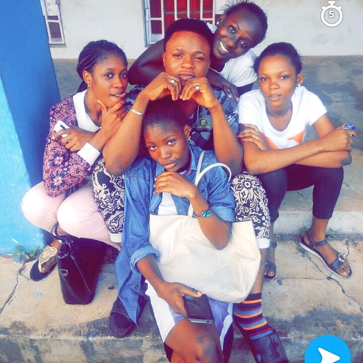 ridboss_Ng's tweet photo. @wizkidayo #SFTOD + MEDICINE.. .medicine ti poju 😂😂😂 https://t.co/1KHTx4WIAw