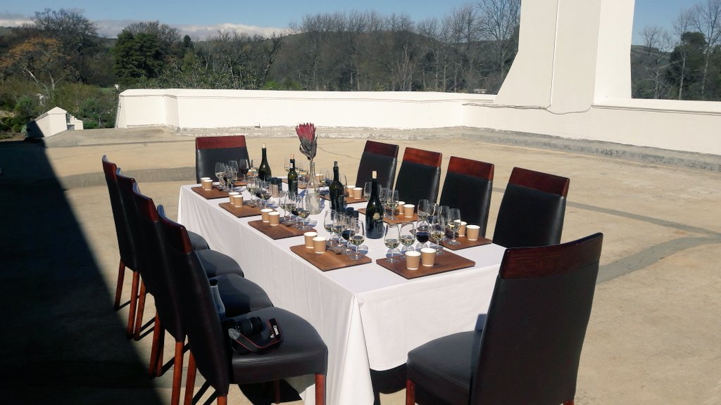 livingitupct's tweet photo. Superb Soup & Wine pairing @Lourensford in a glorious setting 👌😍🍷📷 #SeasonsOfLourensford #LoveLourensford #isthiswinter #wine #blogger ❤ https://t.co/9dutaNx3cS