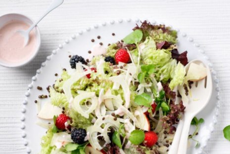 Zin in een heerlijke zomerse salade met linzen? De Hippe Vegetarier heeft een heerlijk recept: bit.ly/2urCil9 #blijeboon