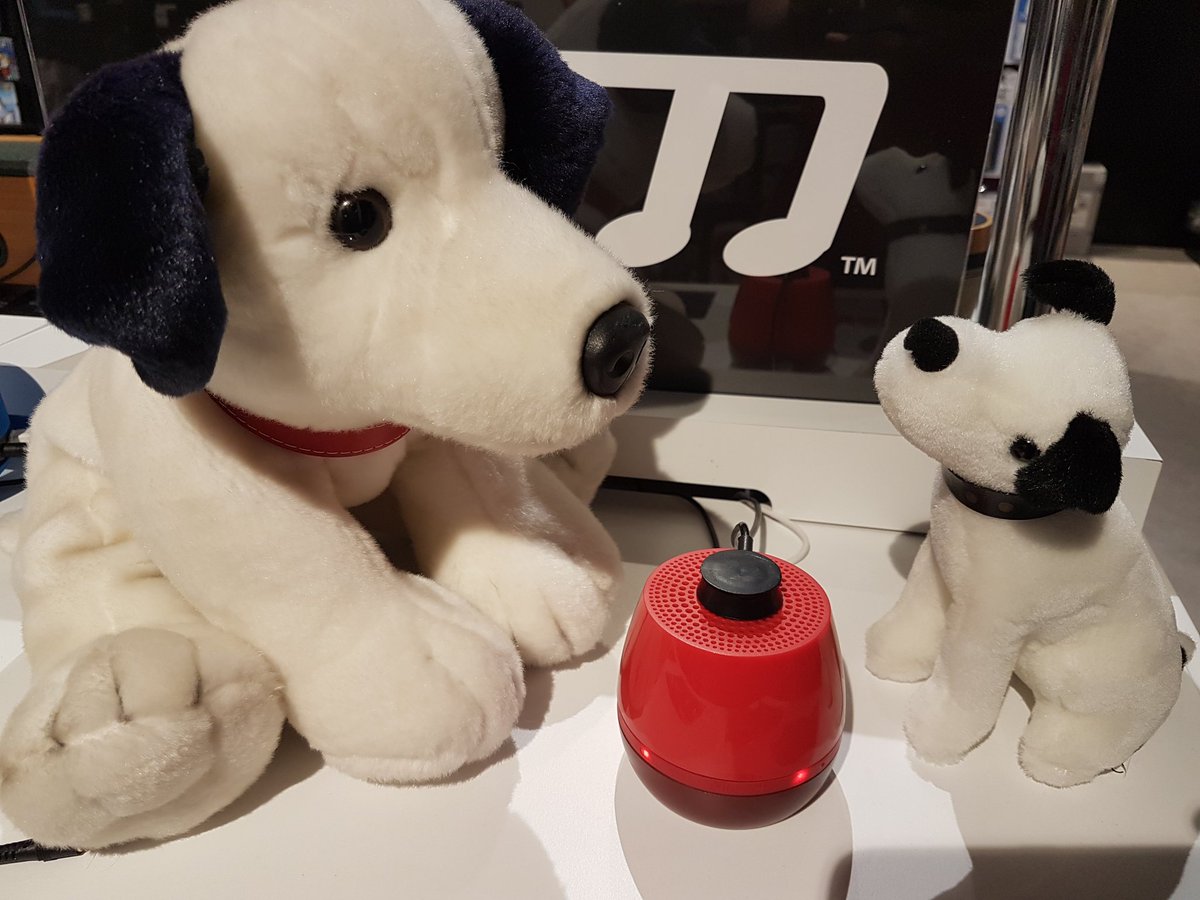 hmv_Coventry's tweet photo. #NippersTechTips 17. Junior says good things come in small packages with the Jam Classic, only £14.99 @JamAudioUK #HmvSummerTech17 https://t.co/kDCQlVFt77