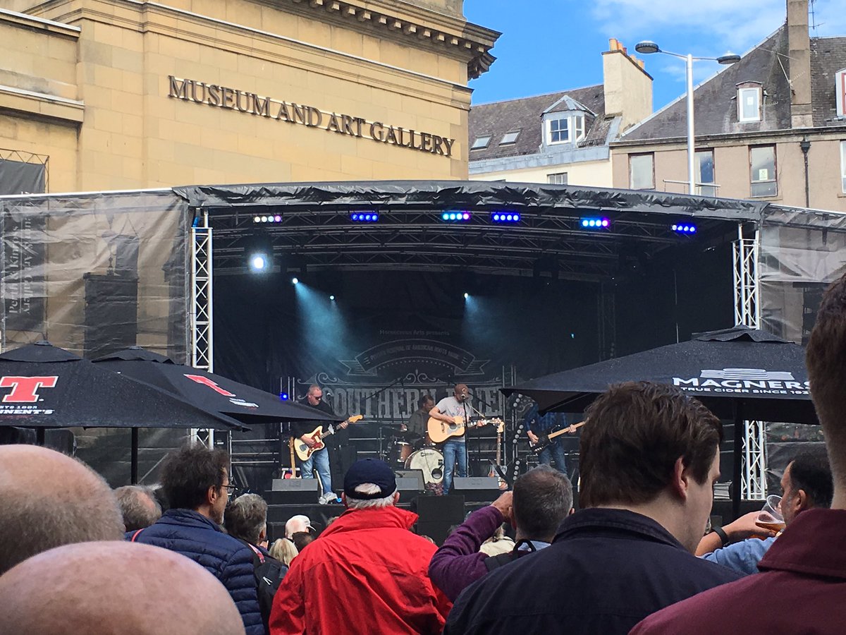 SAhistoryMatt's tweet photo. Southern Fried in Perth is rocking today. The evening festivities are going to be ace!! #SFried2017 https://t.co/n1BeR2X5fw