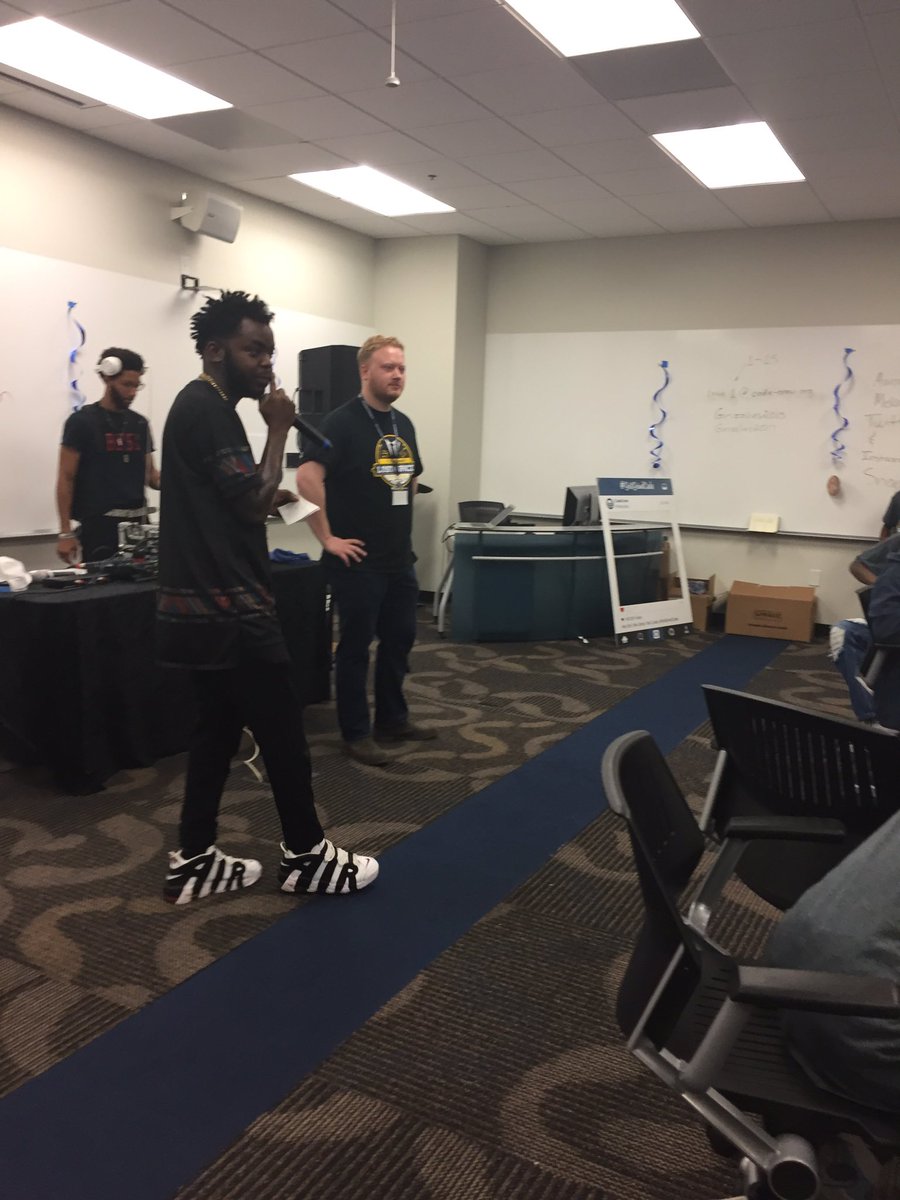 _CodeCrew's tweet photo. The Lost in Space Hackathon has officially kicked off by our MC, @KingofMarco as he announces the teams! #LostinSpaceHackathon https://t.co/Sw2RBOKIhd
