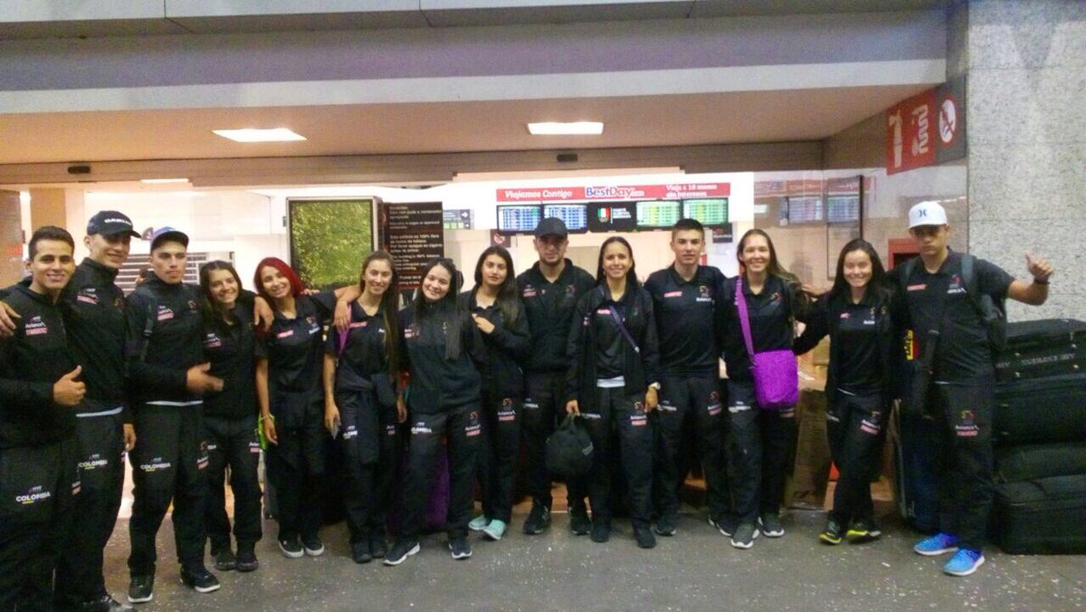 TransBikeMex's tweet photo. Transportando las bicicletas de la Selección Colombiana que participará el Campeonato Panamericano juvenil de pista y ruta https://t.co/jeYNL8kQmo