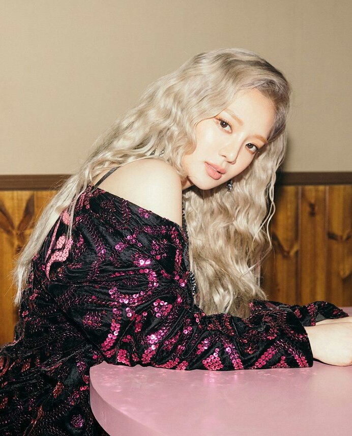 fairyseojuhyun's tweet photo. Vc fala perfeição e eu Kim Hyoyeon https://t.co/6dtzsH2z3x