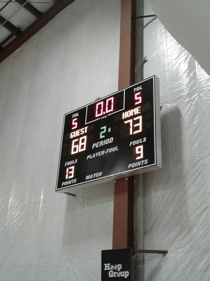 HatTrickShawty6's tweet photo. @RunningRebels1 come back for the WIN over HGSL @6thmanwarriors Great way to tipoff @TheHoopGroup #BuzzerBeater tournament https://t.co/oeP2aK5AdB