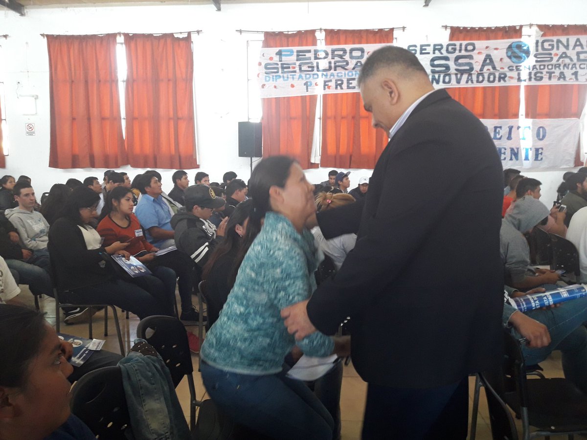 IgnacioSadir's tweet photo. Acompañando en el encuentro de jóvenes de la Juventud Renovadora #FrenteRenovador #Lista501Renovacion #JujuyUnidoHoyYsiempre https://t.co/6KR7hD41iK