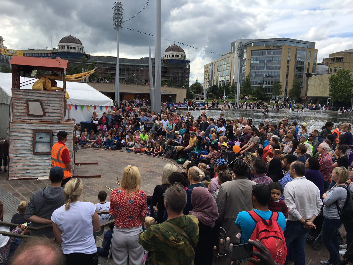 BDCulture_'s tweet photo. People loving @circorumbaba The Crow House #bradfordfestival https://t.co/5bH7Er5T7j