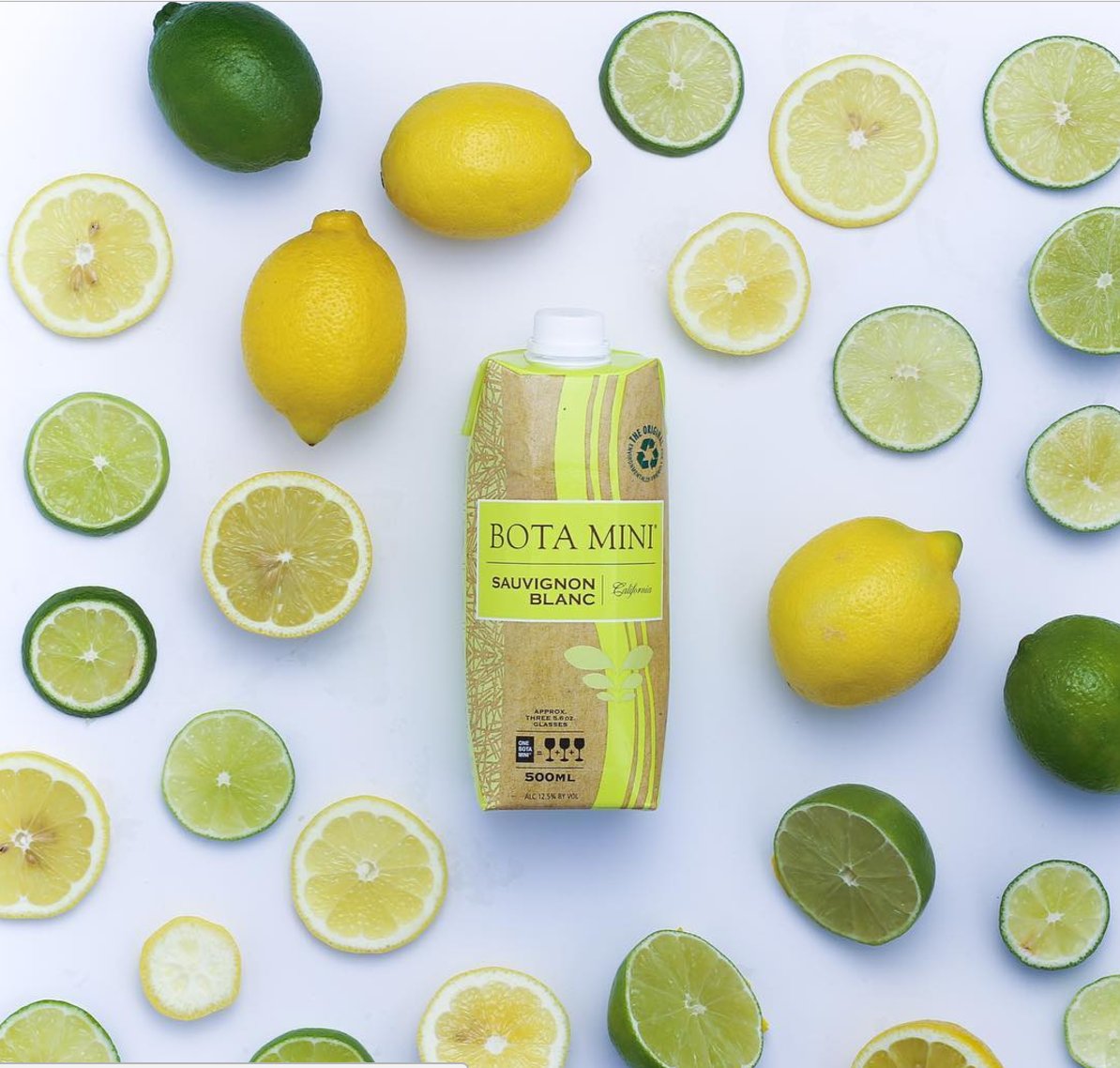 Bota Box Sauvignon Blanc. Bright citrus, ripe nectarine, honeydew melon, lime zest. Take full advantage of these summer flavors.