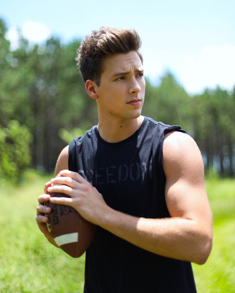 Noah Schnacky (TikTok) Net Worth, Wife, Girlfriend, Family, Wiki