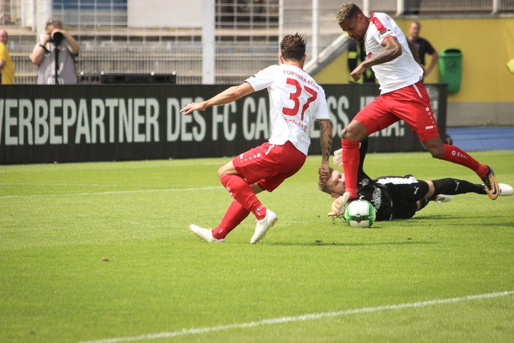 fortuna_koeln's tweet photo. ✌️ Spiele - ✌️ Siege - ✌️ zu Null: Hamdi Dahmanis Doppelpack bringt ein 2:0 bei Jena. https://t.co/tlolAXVExE #FCCFOR #zeigtsuns https://t.co/g1hrlfIrTd