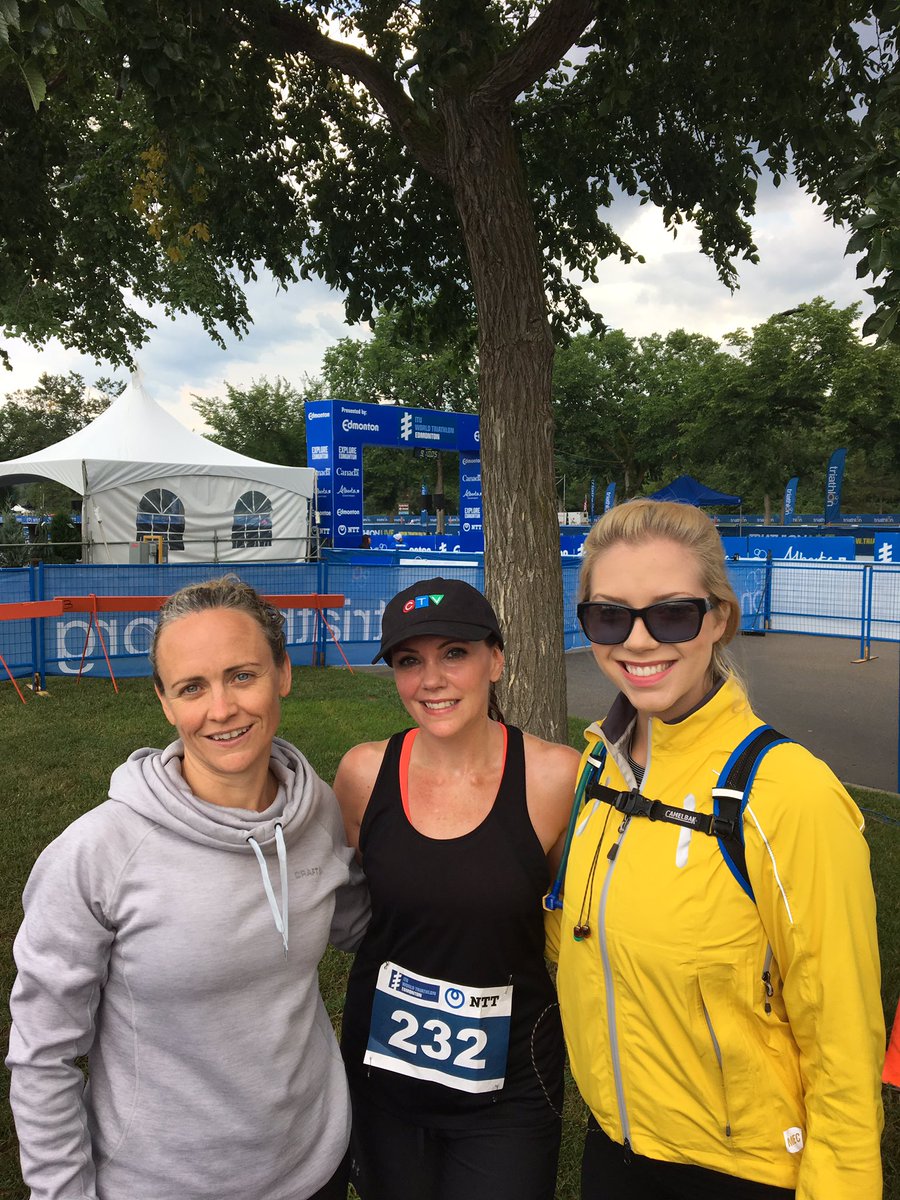 ShawnaMedia's tweet photo. Yay team #yegbellmedia! Great to do #triatri with @chelseabird3 & guest Siubhan Drinnan. @WTS_Edmonton @ABPrimetime @ctvedmonton @CTVYEGBuzz https://t.co/B2xmTLlDod