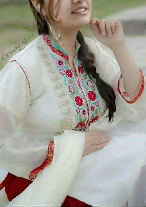 76afb211acf84dd's tweet photo. هـــم ایــــسے پــــــاگل شـــــاعــــــر ہیـــں صاحبــــــــــ.....!!!
جب درد لکــھ دیں تو الفـــاظ کو بھی رلا دیتـــے ہیں..!!!

#رافع_شیخ https://t.co/bOmST2T1zD